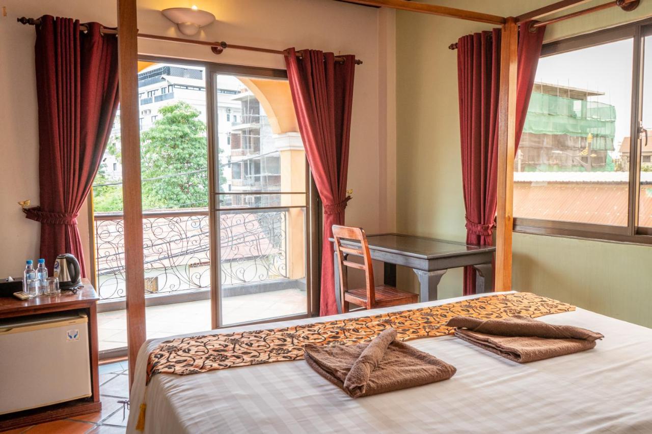 Den Hotel Totonou Siem Reap Exteriör bild