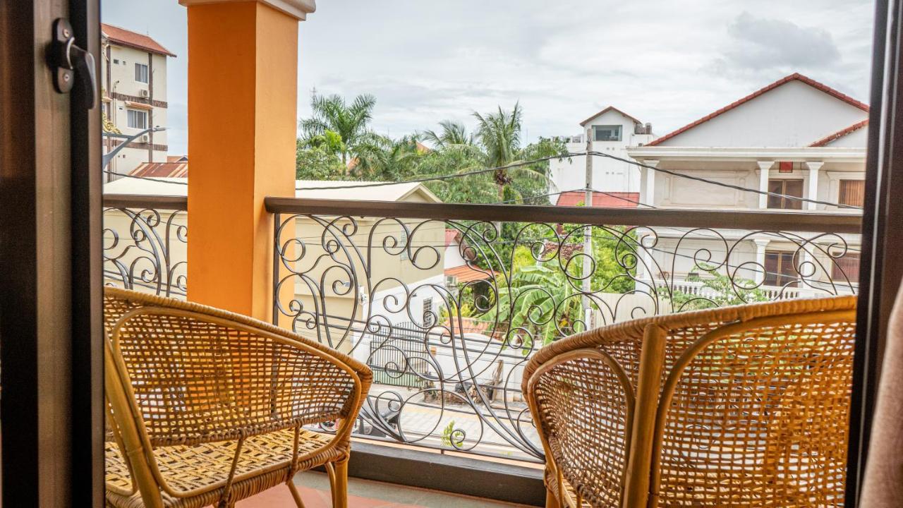 Den Hotel Totonou Siem Reap Exteriör bild